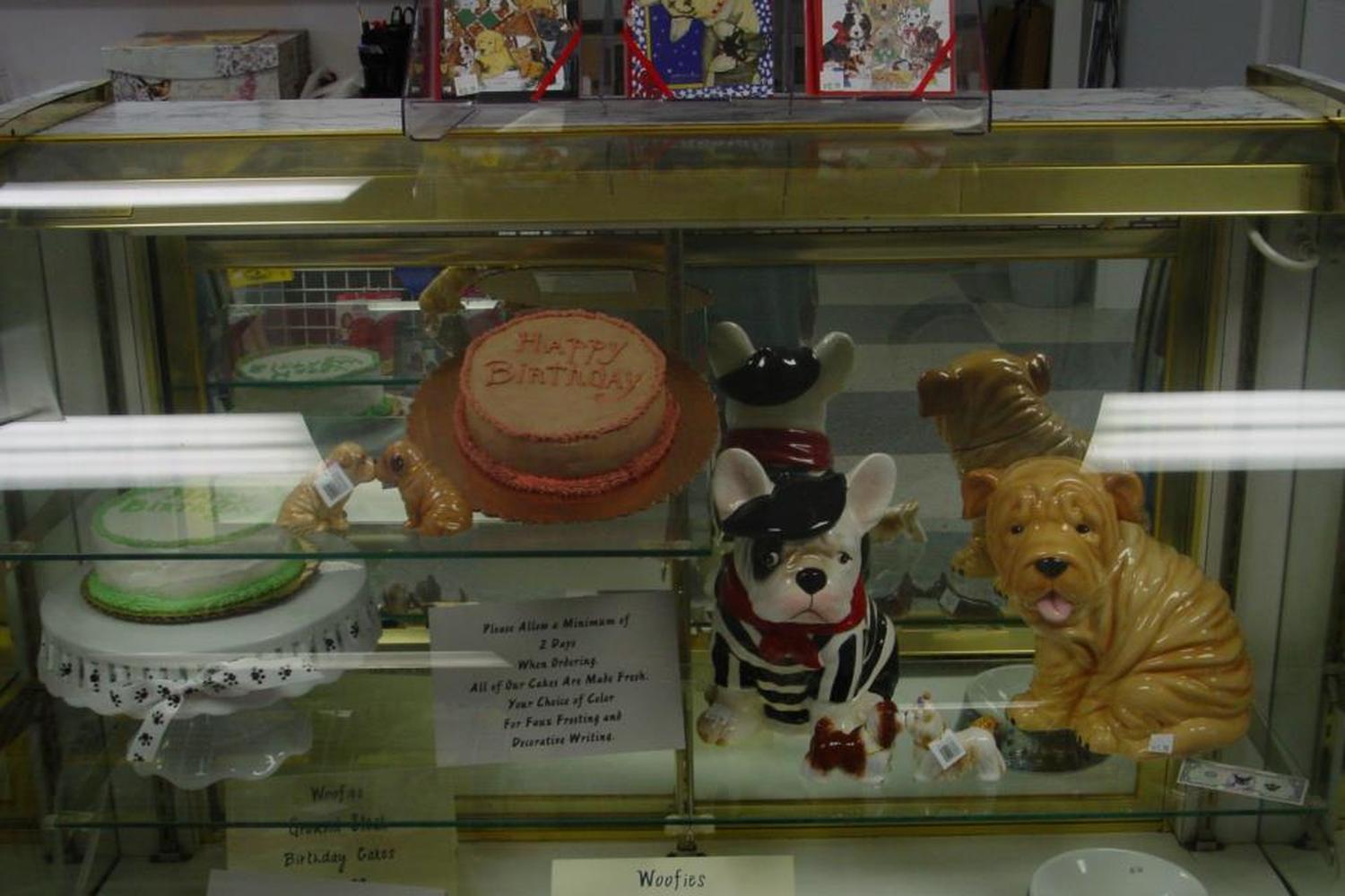 WOOFIES Gourmet Dog Bakery 3