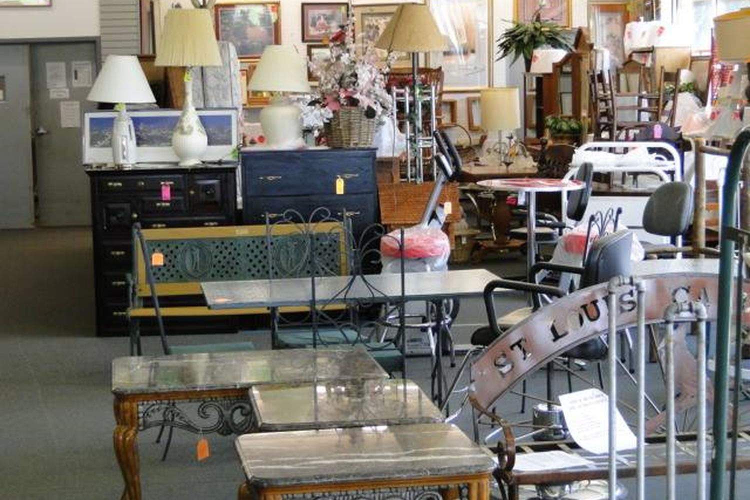Mike's Unique Antique Flea Market  5